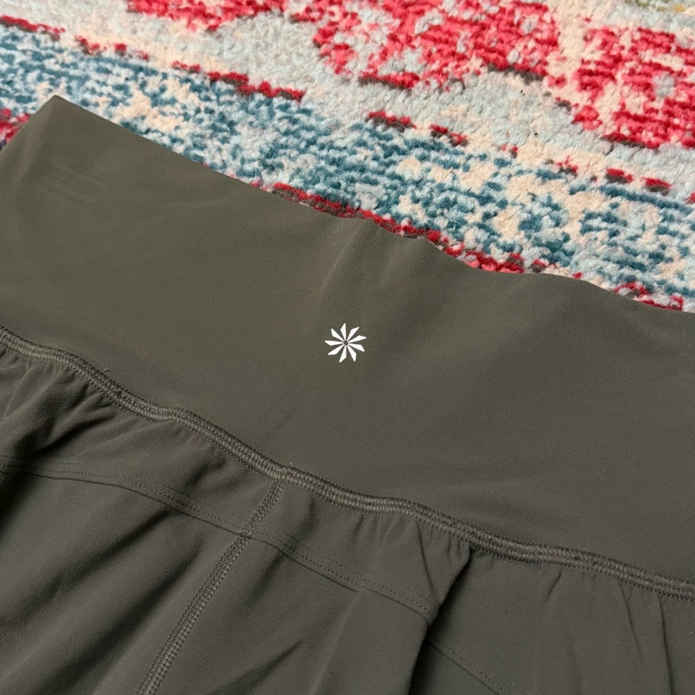 Athleta Women’s Moss Green Salutation Jogger Pants Size Small Tall ST Long - Picture 4 of 7
